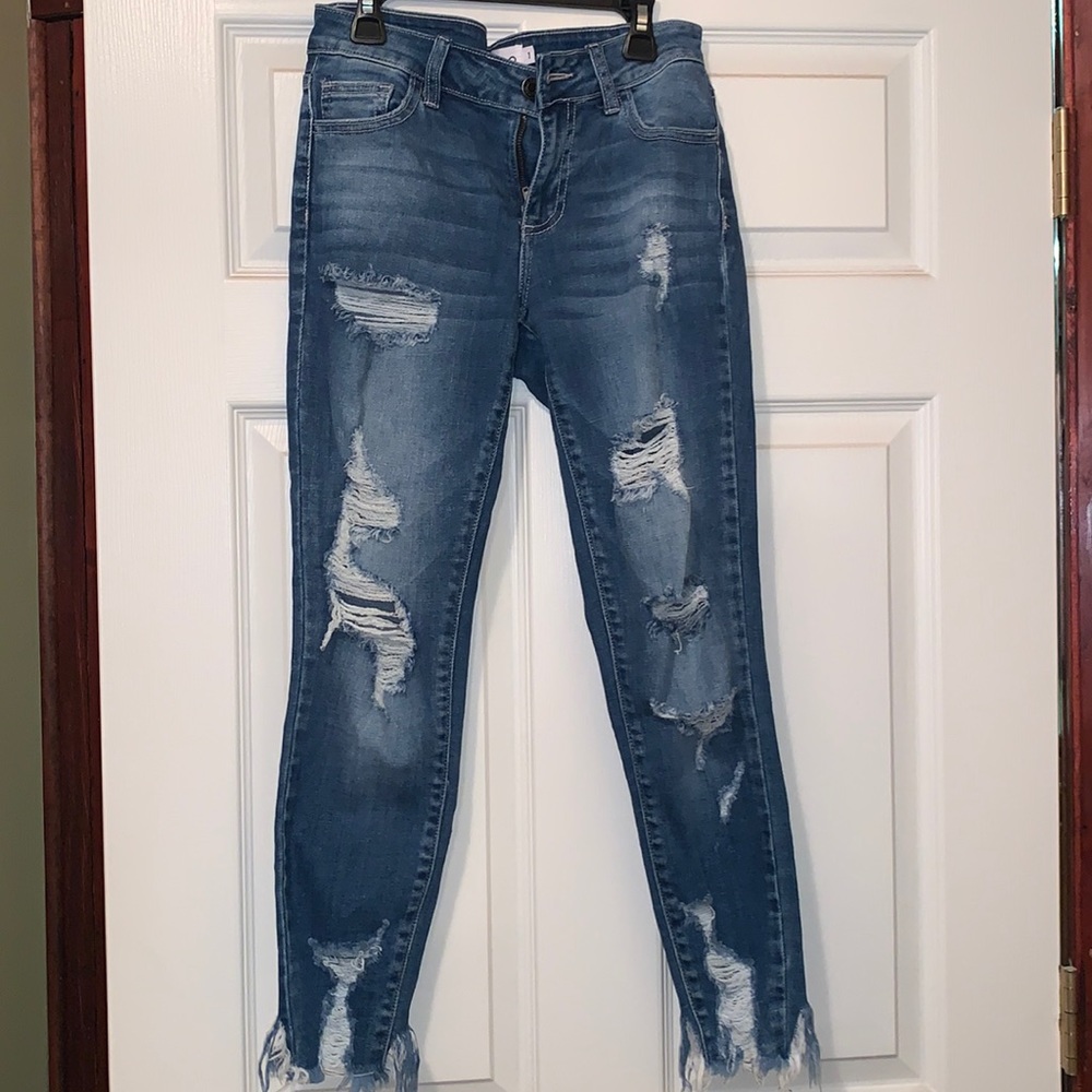 RIPPED CELLO SKINNY JEANS